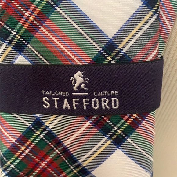 Beautiful tartan necktie - Picture 2 of 3